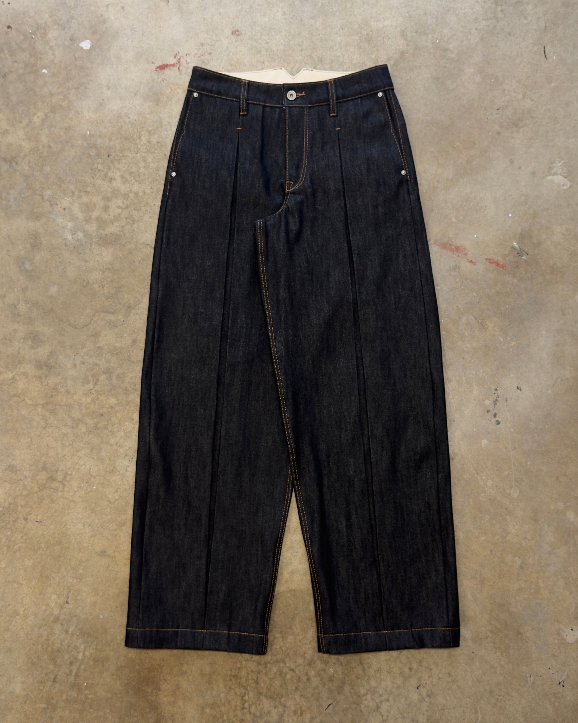 Box Pleated Jeans