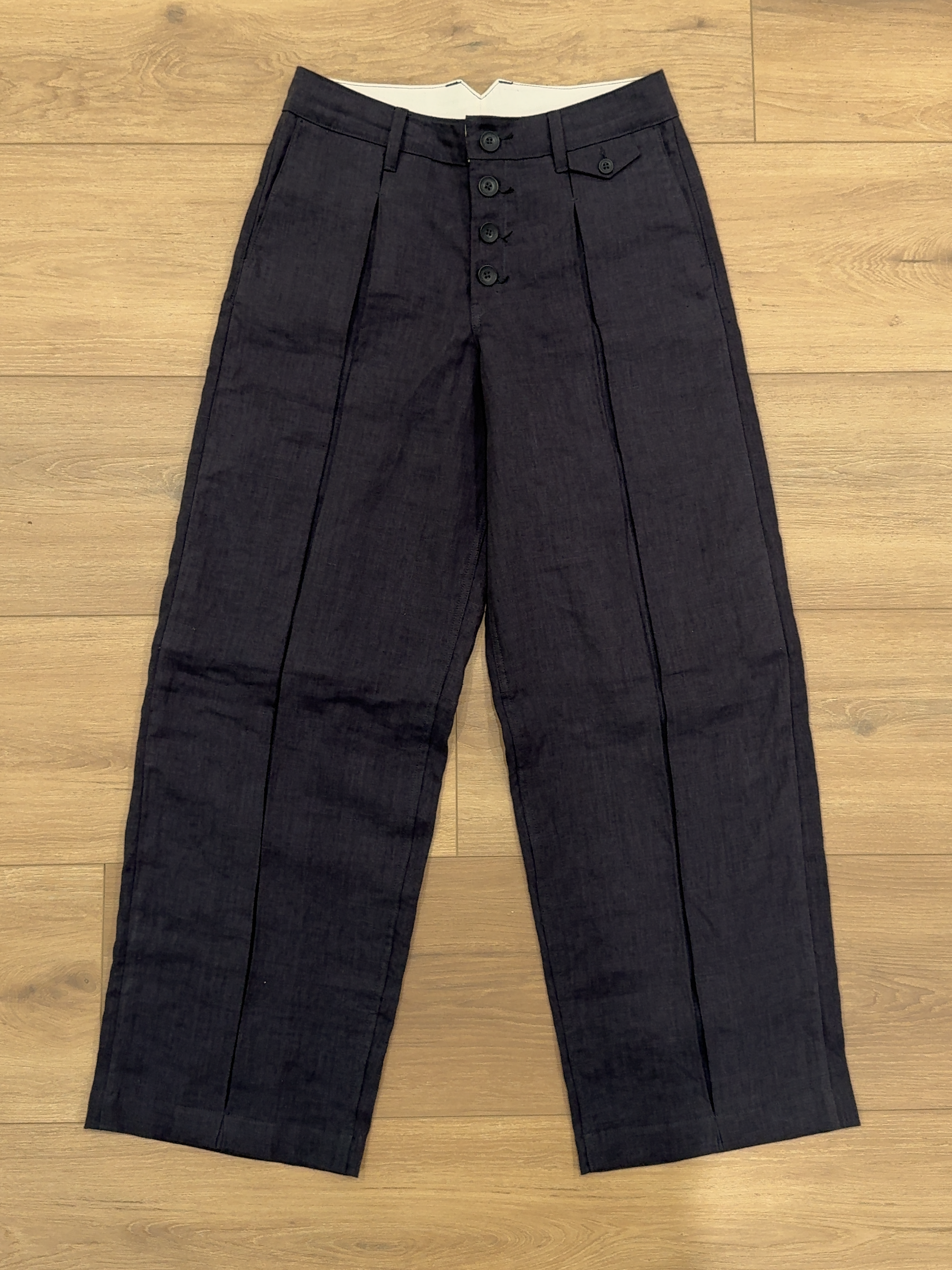 Box Pleat Linen Trousers