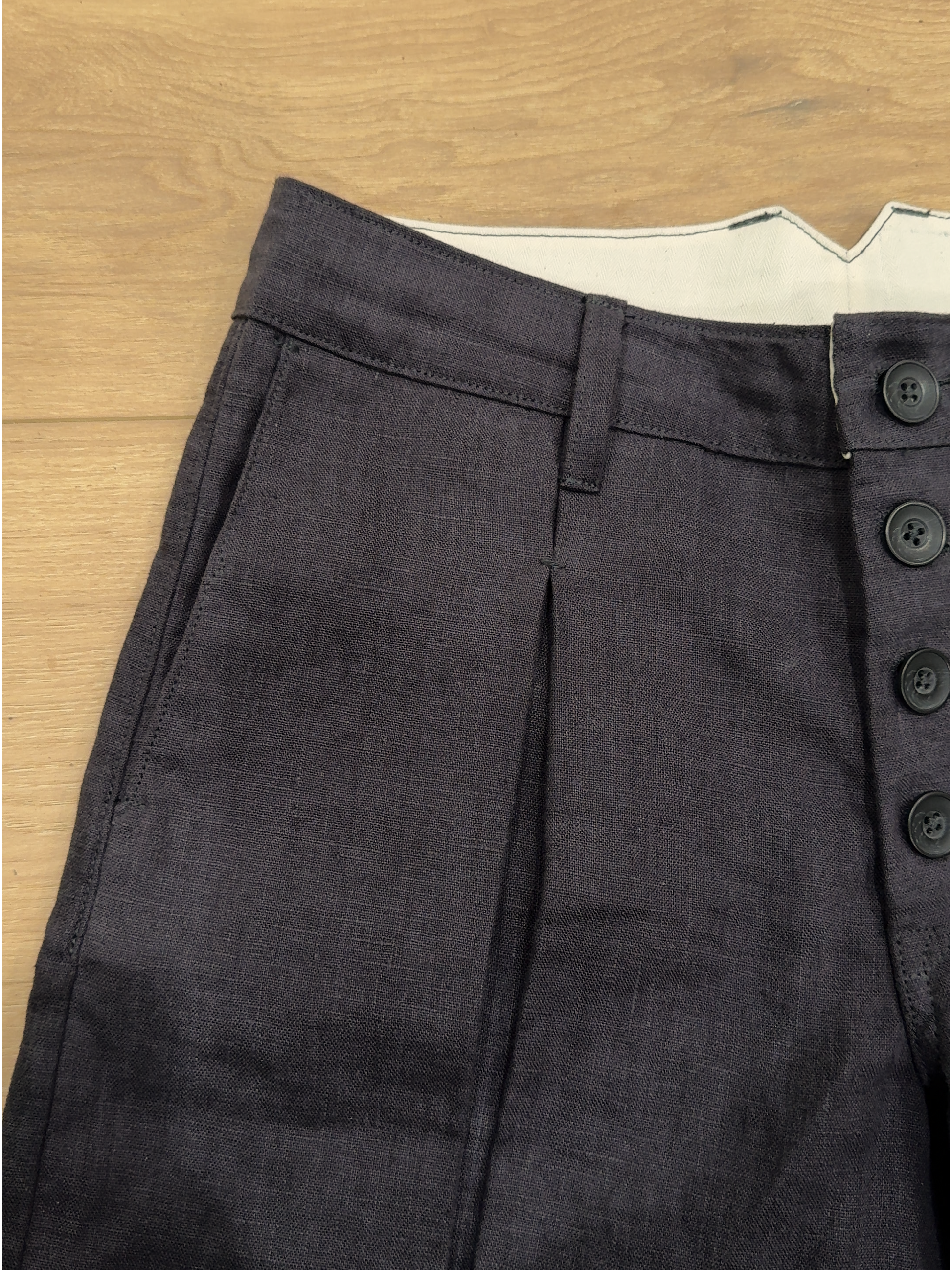 Box Pleat Linen Trousers