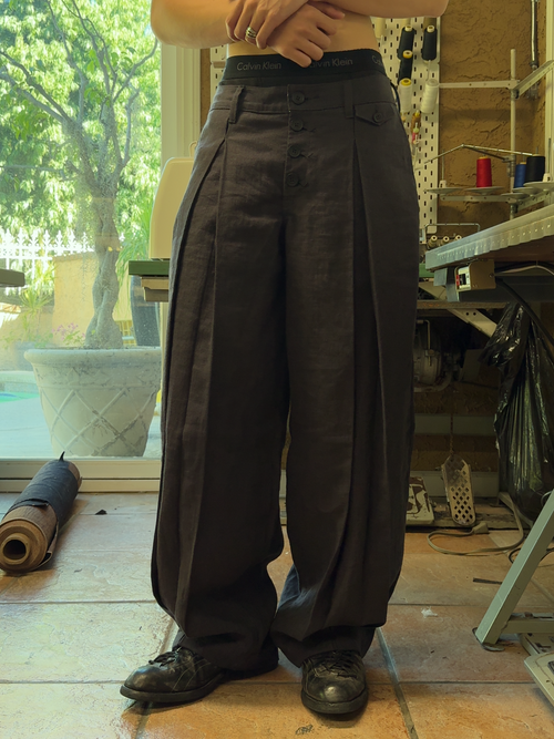 Box Pleat Linen Trousers