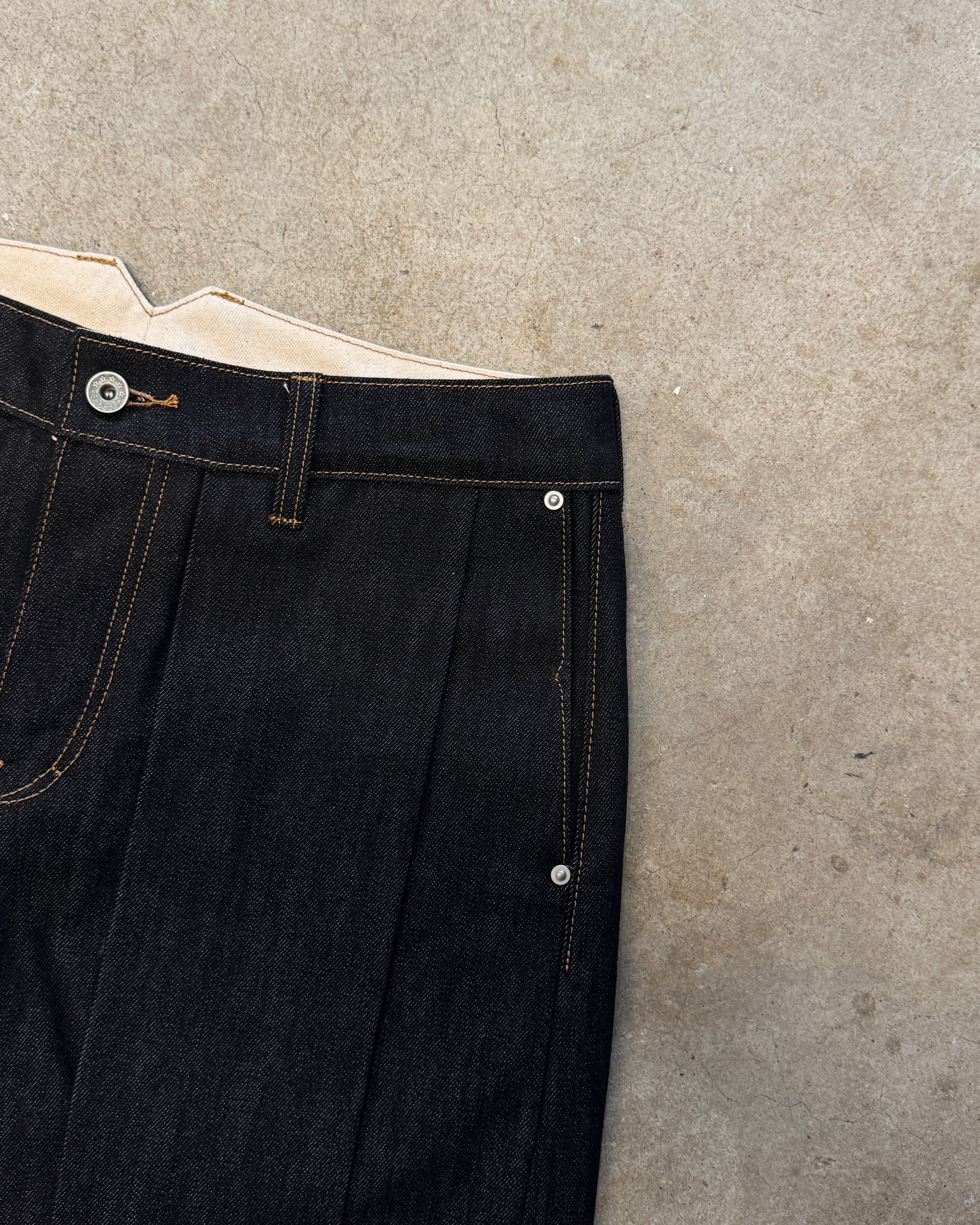 Inverted Box Pleated Jeans
