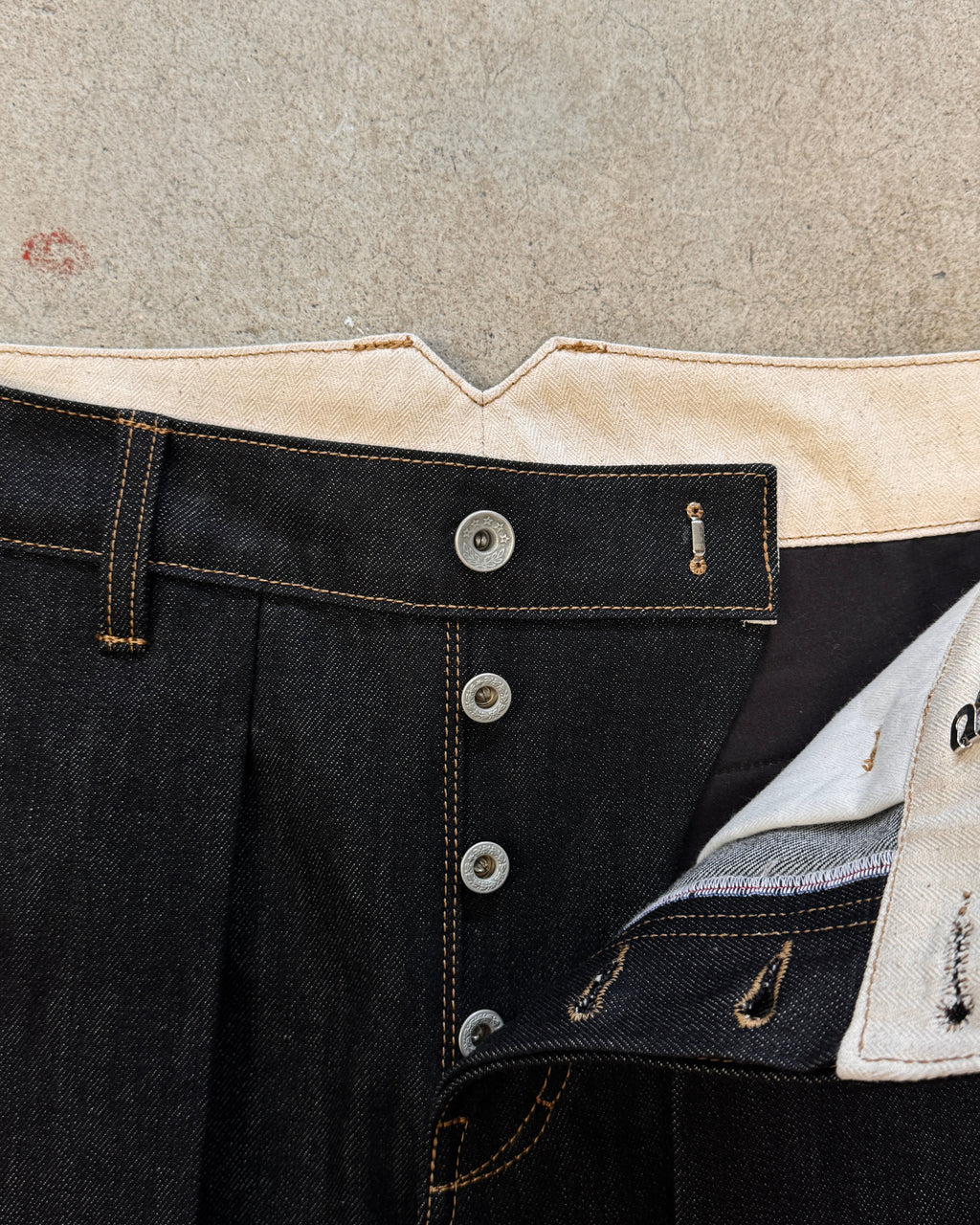 Inverted Box Pleated Jeans